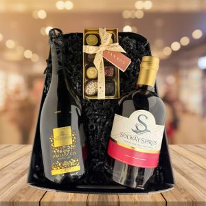 Raspberry Ripple & Fizz Hamper 70cle